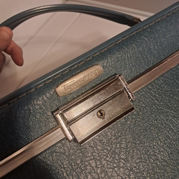 Vintage Towncraft Train case Travel Bag Make Up Box Suitcase Prop - Picture 7 of 15